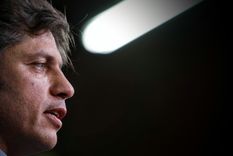 Axel Kicillof cruzó a Javier Milei luego de la apertura de sesiones en la Asamblea Legislativa. Foto: Noticias Argentinas