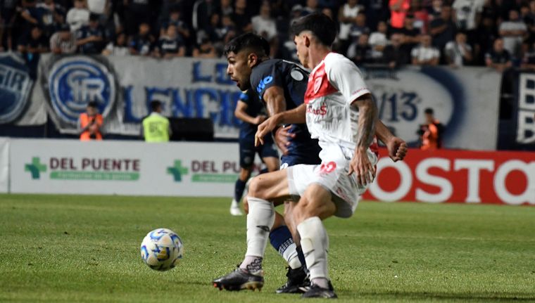 La Lepra sumó una nueva victoria en la LPF. Foto: ALF PONCE MERCADO / MDZ