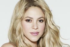 La famosa prima de Shakira, Valerie Domínguez, puso en ridículo a Gerar Piqué durante los festejos de fin de año.