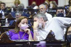 Máximo Kirchner y Cecilia Moreau, dos votos en duda para el FMI. Foto: Twitter Cecilia Moreau Máximo Kirchner y Cecilia Moreau, dos votos en duda para el FMI. Foto: Twitter Cecilia Moreau