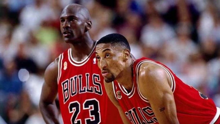 Scottie Pippen fue crítico nuevamente contra su excompañero Michael Jordan.