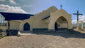 La iglesia San José de la Montaña está ubicada en un cerro del valle del Sol con una arquitectura elegante y una vista panorámica que enamora. La iglesia San José de la Montaña está ubicada en un cerro del valle del Sol con una arquitectura elegante y una vista panorámica que enamora.