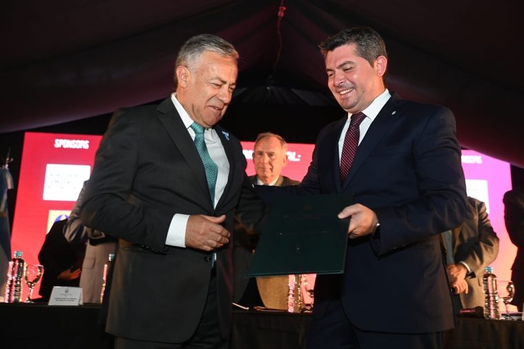 Alfredo Cornejo y Marcelo Orrego, los gobernadores aliados en el impulso de la minería en la región. Foto: Gentileza Gobierno de Mendoza