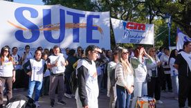 Qué reclama el Sute tras rechazar la oferta salarial para el segundo semestre. Qué reclama el Sute tras rechazar la oferta salarial para el segundo semestre.