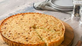 Cómo hacer tarta de cebolla y cuatro quesos perfecta: cremosa y dorada Cómo hacer tarta de cebolla y cuatro quesos perfecta: cremosa y dorada