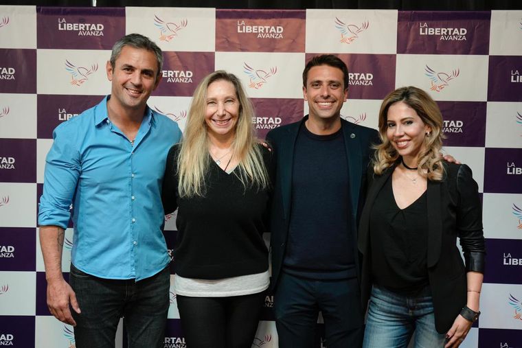 Karina Milei, Martín Menem y la diputada nacional Romina Diez junto a Juan Pedro Aleart, el candidato de La Libertad Avanza en Rosario.
