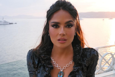 Salma Hayek luce su imponente figura en un vestido de 15 kg de lentejuelas Salma Hayek es una actriz mexicana que se posiciona como las más codiciadas de Hollywood. Foto: Greg Williams