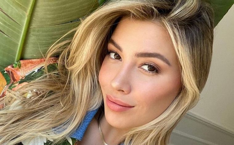 MICHELLE SALAS ES LA HIJA DE LUIS MIGUEL Y STEPHANIE SALAS. LA MODELO SE REFIRIÓ A LOS HIJOS DE SU PADRE CON ARACELY ARÁMBULA Y SORPRENDIÓ.
