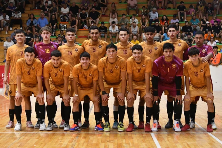Mendoza es bicampeona en la categoría c-20 de futsal. Foto: Futsal de Primera