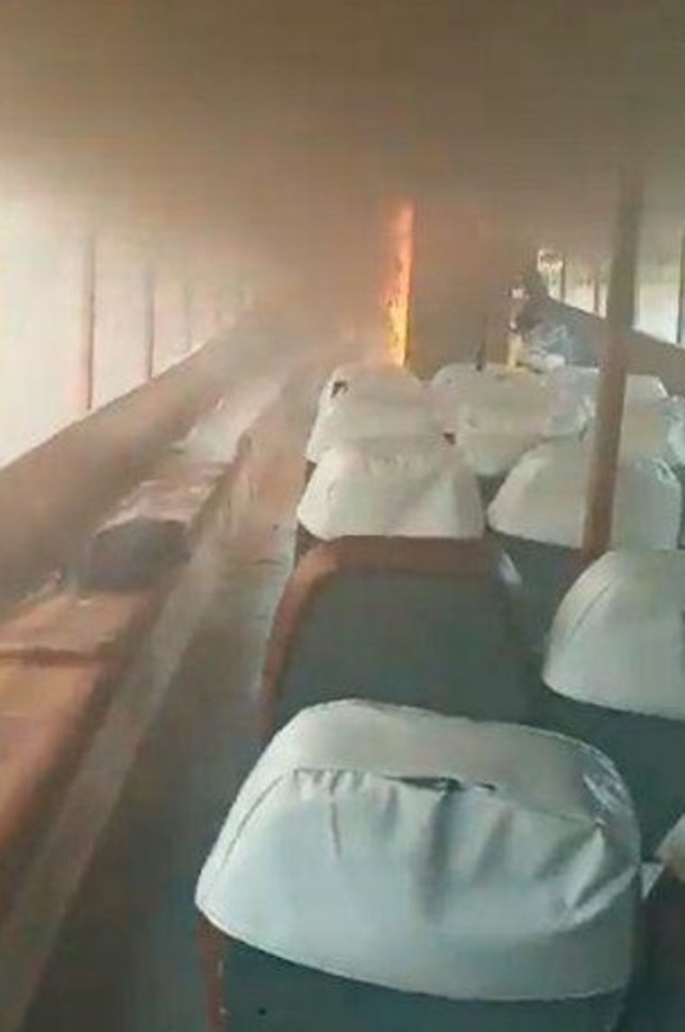 Los pasajeros filmaron el incendio