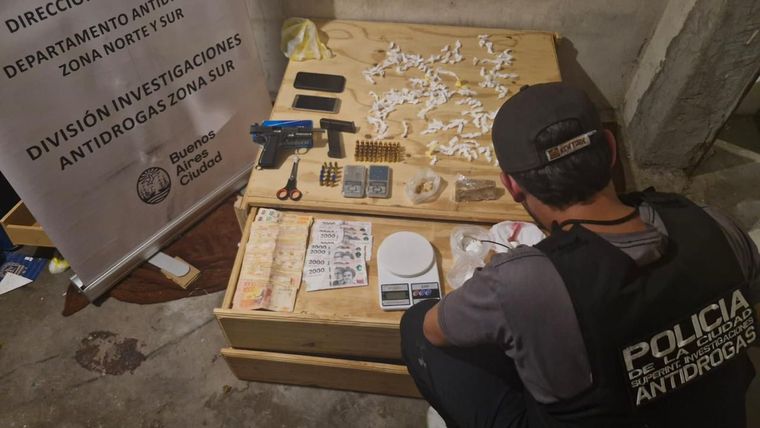 Policía de la Ciudad antidrogas golpe al narcomenudeo