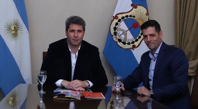 Sergio Uñac y Sergio Vallejos en 2019 cuando el empresario textil mantuvo una reunión con el gobernador Foto: Twitter @sergiounac