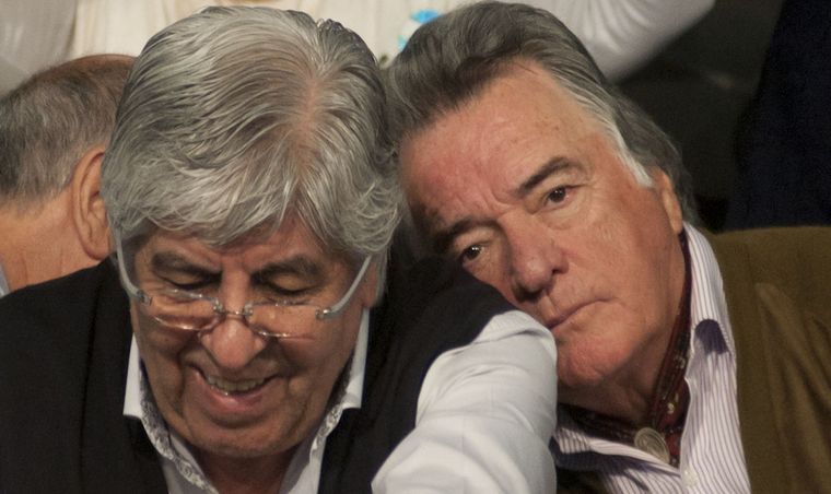 Socios. Luis Barrionuevo y Hugo Moyano. Foto: NA