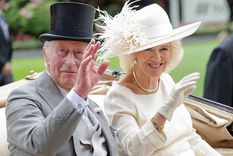 Carlos III y Camilla Parker Bowles