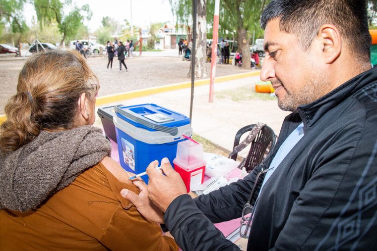 Las Heras reúne a 150 emprendedores y suma servicios en un solo lugar. Las Heras reúne a 150 emprendedores y suma servicios en un solo lugar.