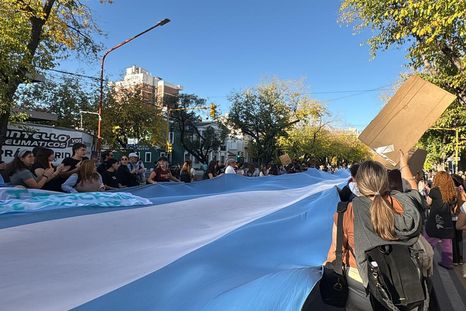 Habrá manifestaciones en Mendoza en contra de la ley de tierras.&nbsp;