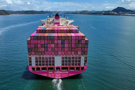 El Canal de Panamá se ha convertido en una ruta marítima alternativa tras el cierre del estrecho de Ormuz.