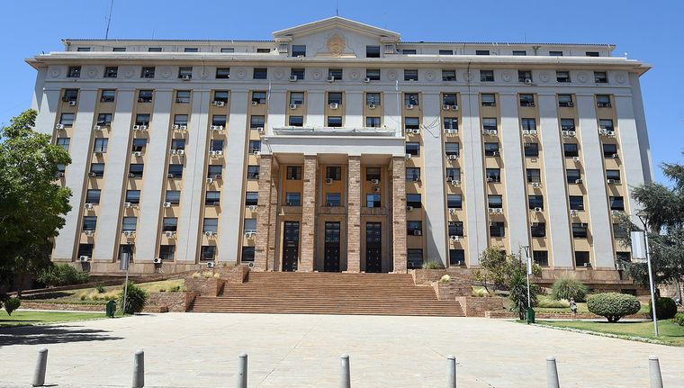 casa de gobierno frente (3).JPG