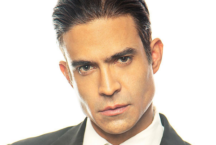 Juan Vidal nació el 12 de febrero de 1977 en Santo Domingo, República Dominicana.