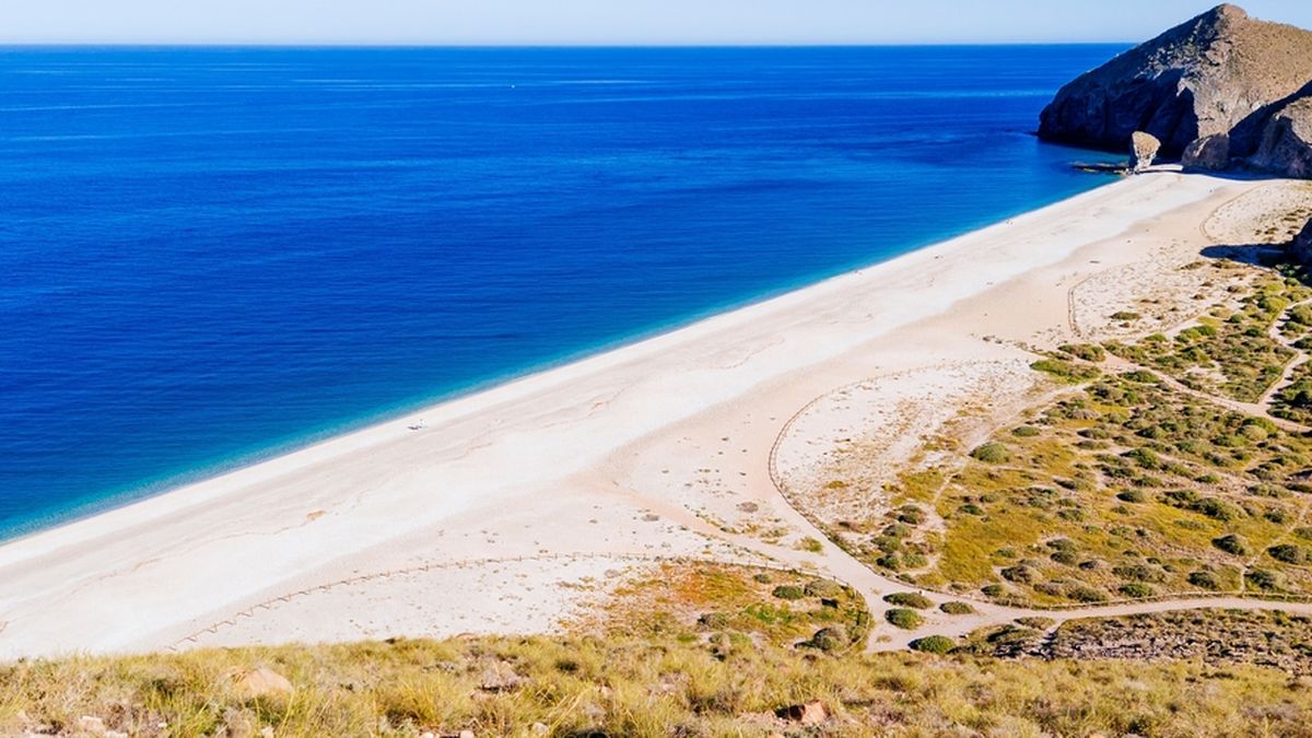 Pocos la conocen: la playa vírgen de España con agua turquesa que enamora a todos