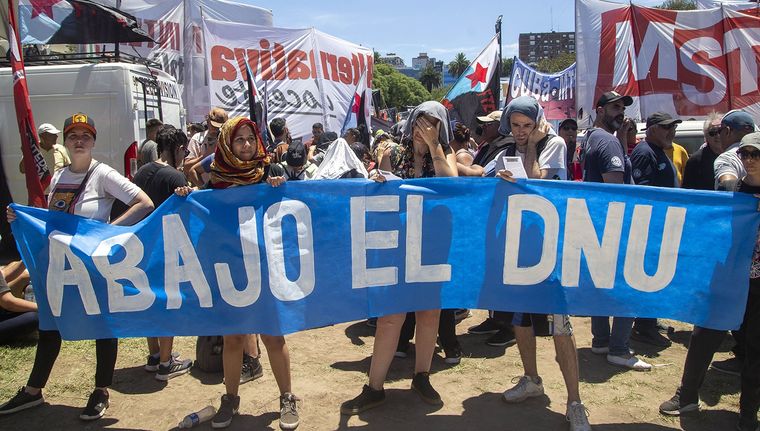 Qué reformas laborales del DNU fueron frenadas por el fallo Foto: NA