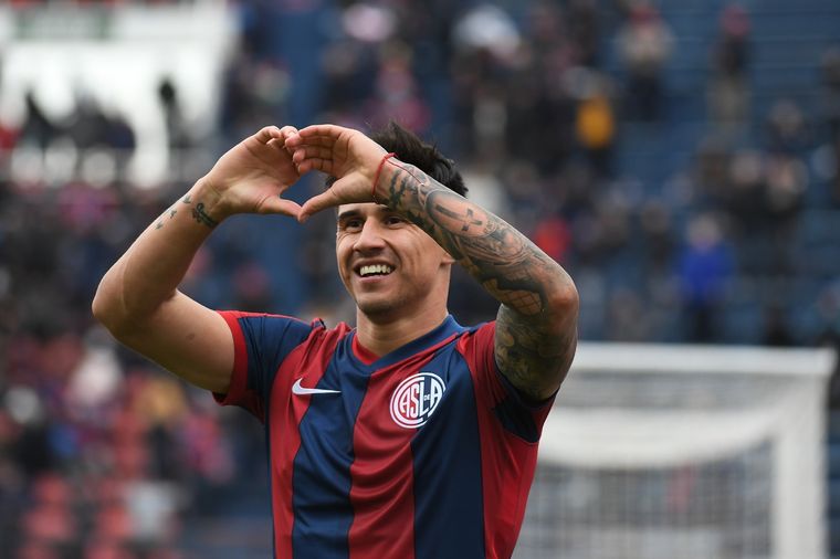Adam Bareiro celebrando en San Lorenzo Foto: Archivo