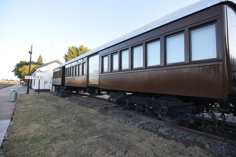 El historiador Gustavo Capone, relató en MDZ Radio cómo el desarrollo ferroviario produjo un gran crecimiento productivo en la provincia. Foto: Maximiliano Ríos/MDZ