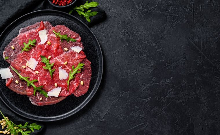 Carpaccio de ternera Una receta clásica de Italia en simples pasos Foto: Shutterstock