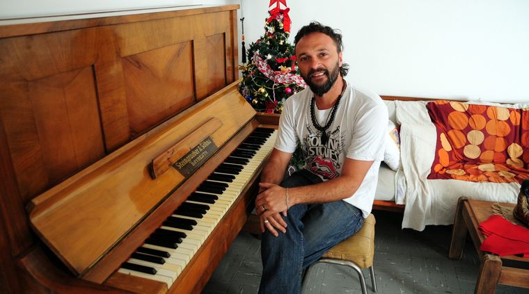 Los instrumentos donados le cambiaron la vida a quienes deseaban aprender pero debido a su realidad económica no podían hacerlo. Foto: ALF PONCE MERCADO / MDZ