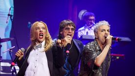 Turf y Miranda! presentó Me hace sentir, la canción grabada durante su show de agosto en el Teatro Gran Rex. Turf y Miranda! presentó Me hace sentir, la canción grabada durante su show de agosto en el Teatro Gran Rex.