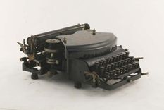 homenaje a la entranable maquina de escribir