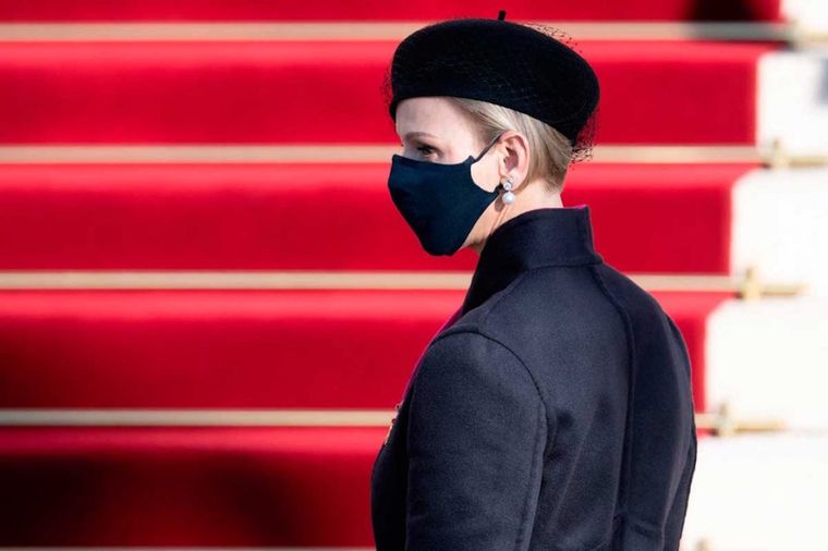 La princesa primero tuvo una boina, y después descubrió su nuevo look.