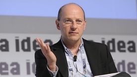 Scioli compró un seguro para que no lo dejen afuera