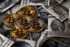 No todo el mundo entiende cómo funciona bitcoin y los riesgos que puede haber. Foto: REUTERS