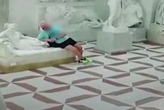 de no creer: se quiso tomar una foto y rompio la escultura del museo