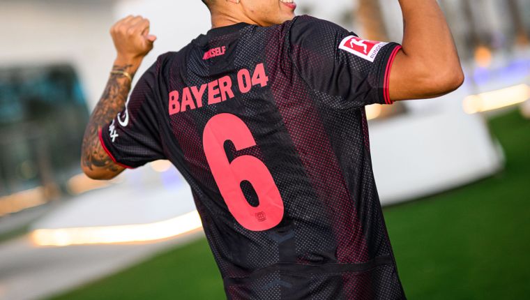 Bayer Leverkusen presentó a su nuevo refuerzo, con pasado en Boca.