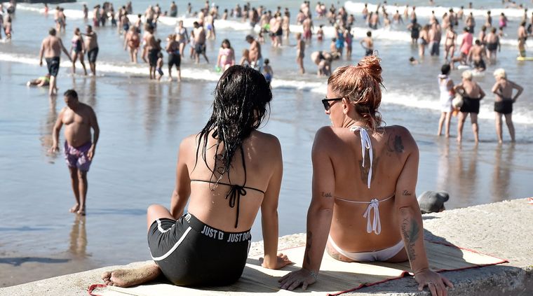 Te dejamos algunos consejos para que pases las mejores vacaciones de tu vida en la playa. Foto: NA