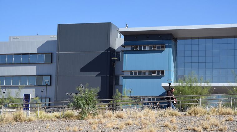 La audiencia contra el profesor fue en el Polo Judicial. Foto: ALF PONCE MERCADO / MDZ