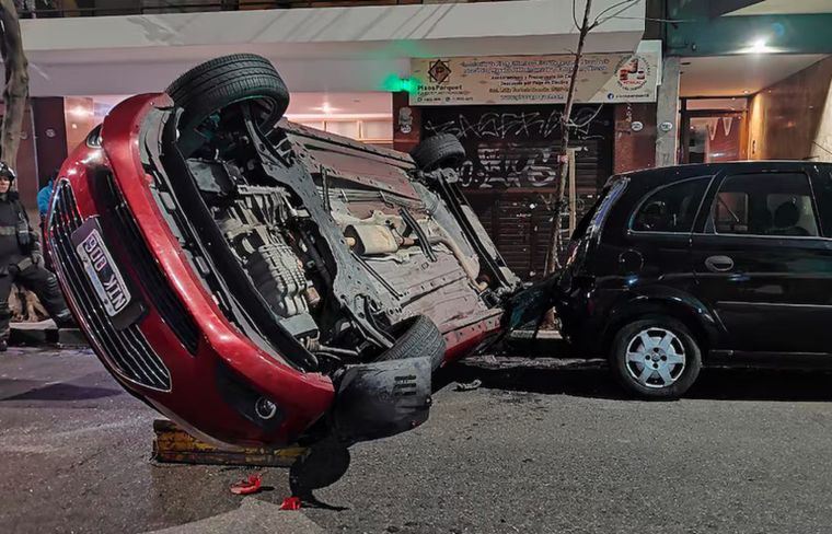 Se registraron varios choques y tres vuelcos en la mañana del Día del Amigo en la Ciudad de Buenos Aires