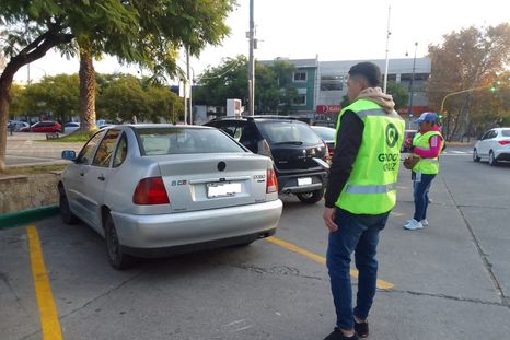 El estacionamiento medido en Godoy Cruz será digital a través de código QR. Foto: Mercedes Gómez/ MDZ El estacionamiento medido en Godoy Cruz será digital a través de código QR. Foto: Mercedes Gómez/ MDZ