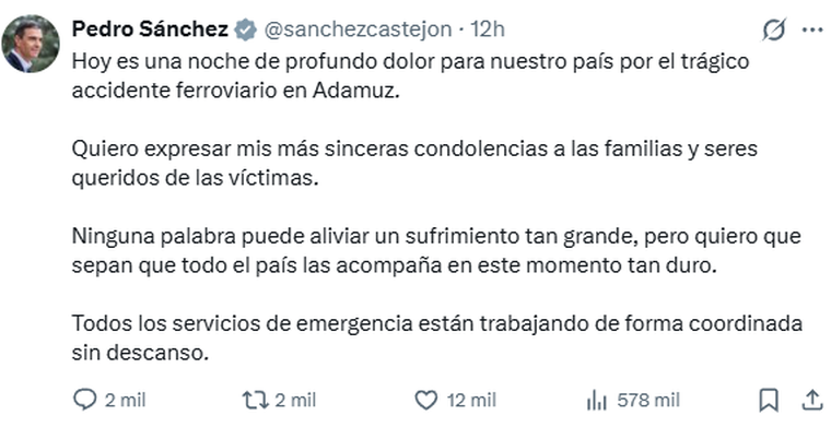 El mensaje de Pedro Sánchez tras el descarrilamiento del tren que provocó la muerte de, al menos, 39 personas. El mensaje de Pedro Sánchez tras el descarrilamiento del tren que provocó la muerte de, al menos, 39 personas.