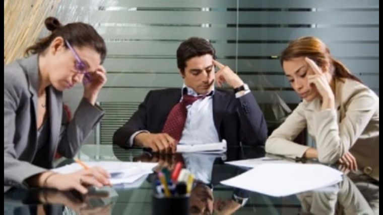 Los colaboradores desmotivados y desconectados tienden a aportar menos, afectando el clima laboral y, en última instancia, el éxito de la empresa. Foto: Archivo MDZ