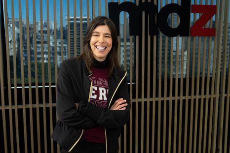 La actriz Valentina Bassi y el director Ulises Rosell comparten en la película Presente Continuo una mirada sensible, íntima y libre de la vida con un hijo con autismo. La actriz Valentina Bassi y el director Ulises Rosell comparten en la película Presente Continuo una mirada sensible, íntima y libre de la vida con un hijo con autismo.