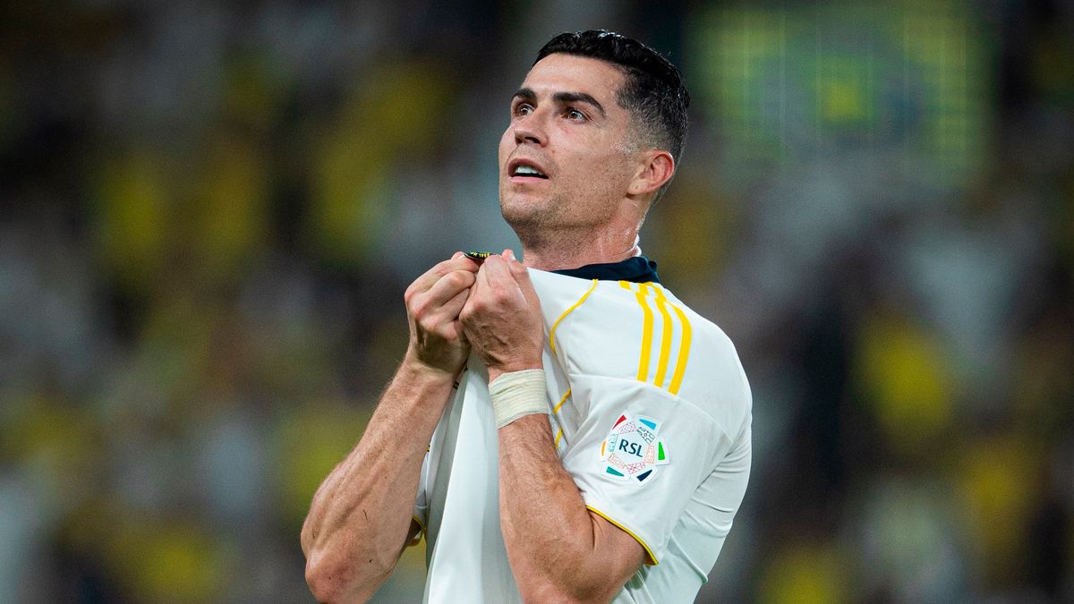 Cristiano Ronaldo hizo un doblete y ganó su primera liga en Arabia: a cuántos goles quedó de los mil
