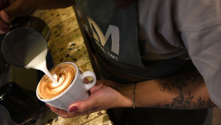 El fenómeno del café gana terreno en Mendoza con eventos que reúnen gastronomía, arte y espacios de encuentro.