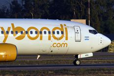 peligra flybondi: el gobierno le aplico duras actas tras varias quejas de los usuarios