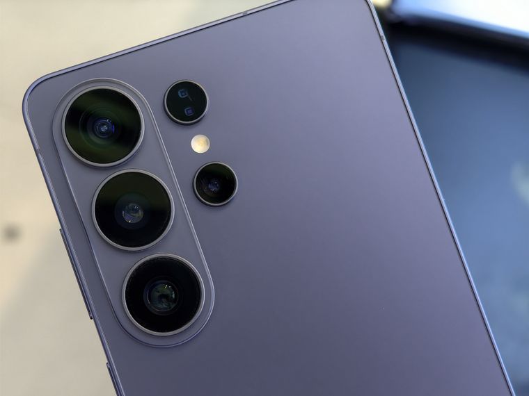 El futuro Galaxy S27 Ultra de Samsung promete velocidades de almacenamiento comparables a una computadora de alto rendimiento.