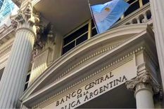 El Banco Central controla la devaluación del tipo de cambio oficial, y acompaña la política del Ejecutivo respecto del mercado cambiario., Foto: Archivo MDZ