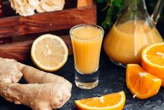 Zumo de naranja y jengibre, el aliado natural contra el hígado graso