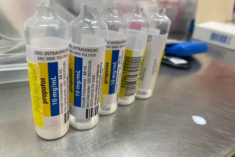 Es conocido coloquialmente como la leche de la anestesia. Es conocido coloquialmente como la leche de la anestesia.